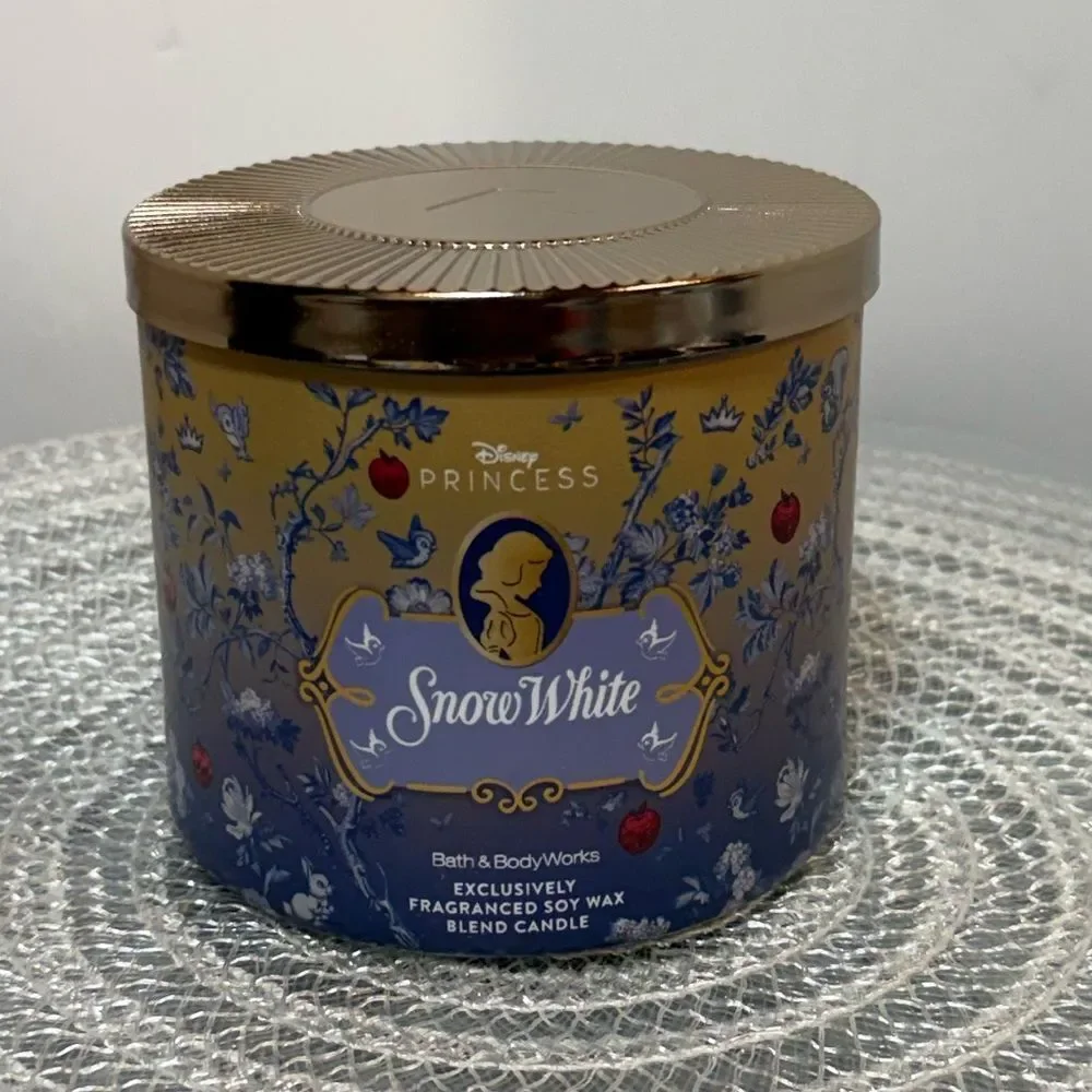 BBW Disney Snow White 3 Wick Scented Candle NWT
